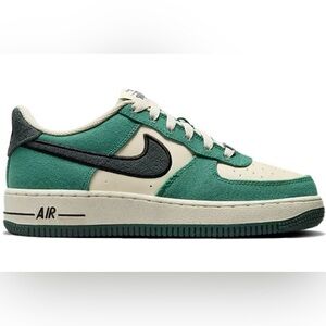 Nike Air Force 1 Low - Coconut Milk Vintage Green - size 7Y (women’s 8.5)
